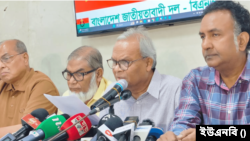 নয়াপল্টনে বিএনপির কেন্দ্রীয় কার্যালয়ে এক সংবাদ সম্মেলনে জ্যেষ্ঠ যুগ্ম মহাসচিব রুহুল কবির রিজভী। ৩ জুলাই, ২০২৪।