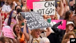 Abortni qo'llab-quvvatlovchi namoyishchilar. Yuta shtati, 5-may, 2022.