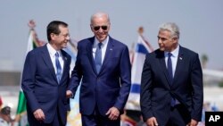Prezident Jo Bayden Isroil Prezidenti Isaak Gerzog va Bosh vaziri Yair Lapid bilan, Tel Aviv, 13-iyul, 2022 