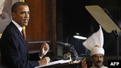 Tổng thống Hoa Kỳ Barack Obama đọc diễn văn tại Tòa nhà Quốc hội ở New Delhi, thứ hai, 8/11/2010