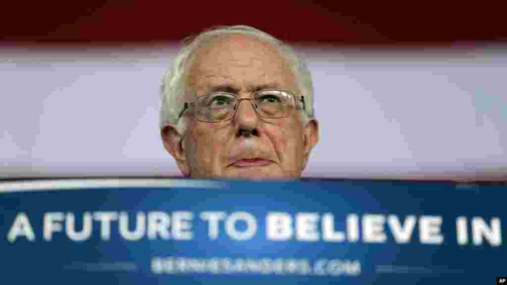 Demokrat nomzod, Vermont shtatidan senator Berni Sanders.