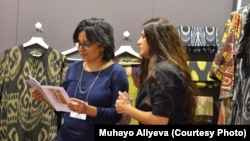 O'zbekistonlik Muhayo Aliyeva Nyu-Yorkdagi "NY Now" shousida yangi to'plamini namoyish qildi.