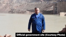 Qurilishni Prezident Emomali Rahmon ochib berdi.