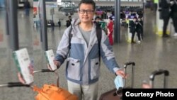 资料照：2021年1月28日郭飞雄从广州白云机场启程到上海转机赴美，当天晚上在浦东机场被禁止出境（郭飞雄友人分享图片）